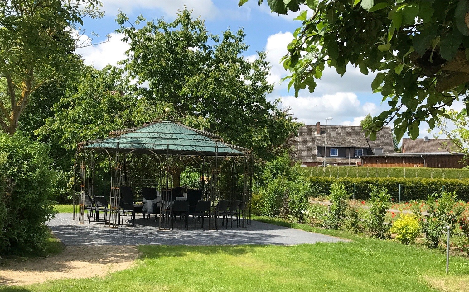 Pavillon im Bauerngarten Traupavillon